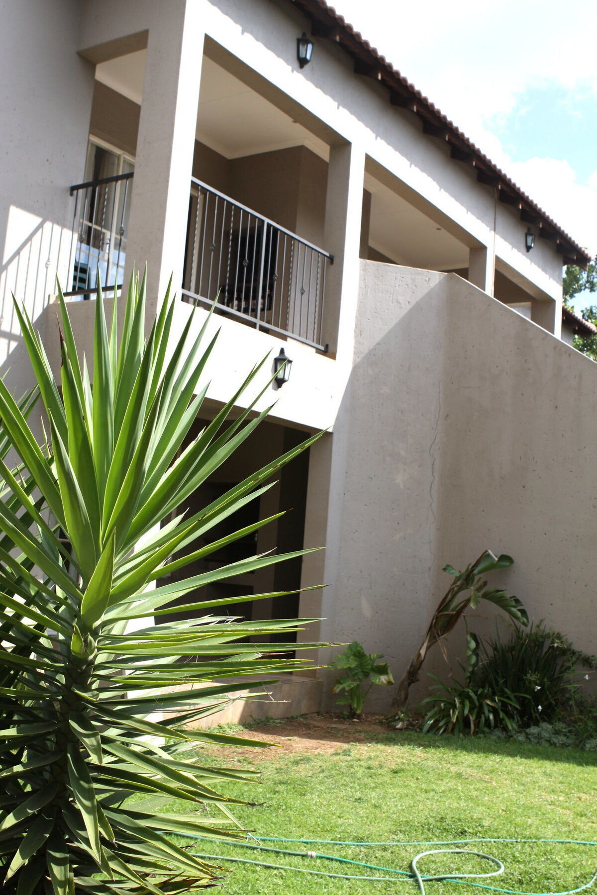 Airport Lodge Guest House Kempton Park Exteriör bild